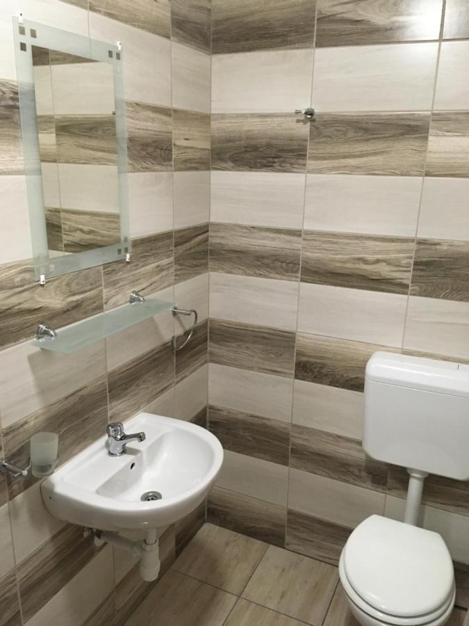 Pelso Wellness Hotel 鲍洛通费尼韦什 外观 照片
