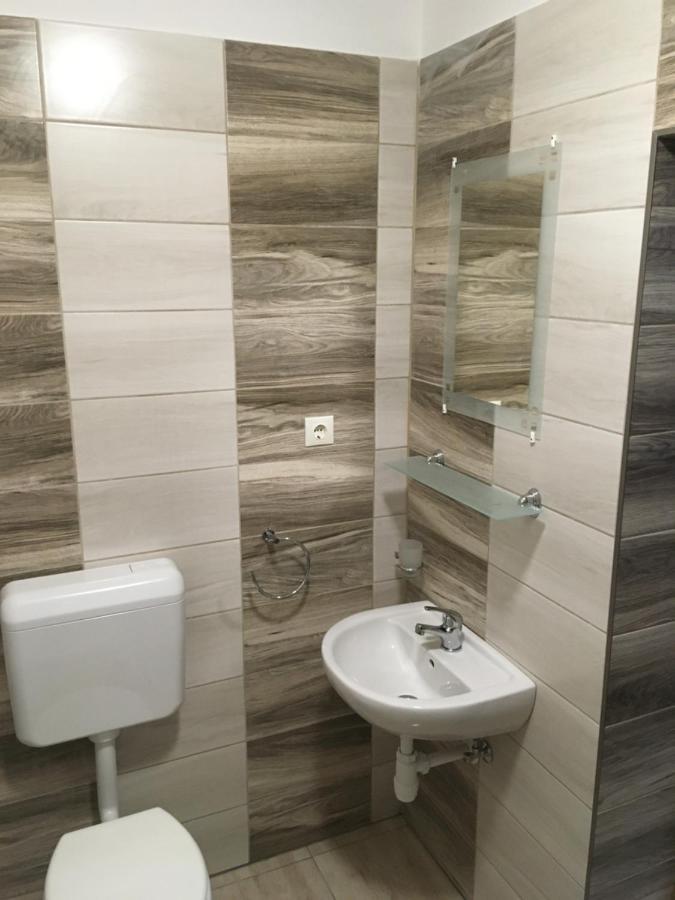 Pelso Wellness Hotel 鲍洛通费尼韦什 外观 照片